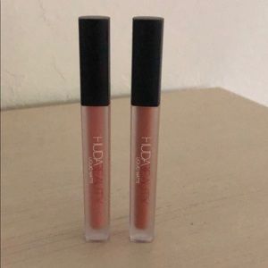 Huda Beauty Liquid Matte Lip!
